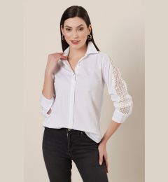 Снимка на By Saygı Shirt with Lace Detail on the Sleeves is White