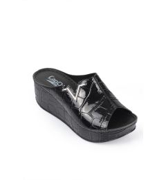 Снимка на Capone Outfitters Capone 6145 Womens Black Platform V Buckle Slippers