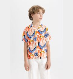 Снимка на DEFACTO Boy Oversize Wide Pattern Polo Collar Patterned Viscose Short Sleeve Shirt