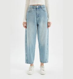 Снимка на DEFACTO Carrot Fit High Waist Ankle Length Jean Washed Trousers