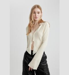 Снимка на DEFACTO Cool Fitted Long Sleeve Crop Shirt