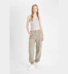 Снимка на DEFACTO Cool Jogger Pants Gabardine Fabric Regular Waist Basic Plain Cargo Pocket