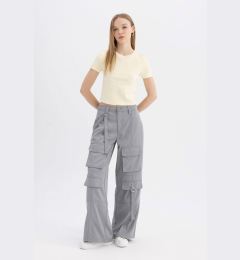 Снимка на DEFACTO Cool Pants Wide Leg Wide Leg Cargo Pocket Basic Plain Normal Waist