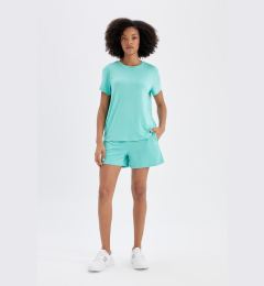 Снимка на DEFACTO Fit Oversize Fit Wide Cut Short Leg Shorts