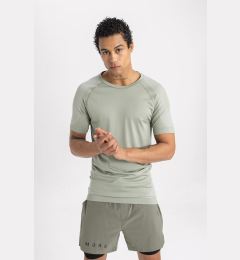 Снимка на DEFACTO Fit Slim Fit Crew Neck Short Sleeve T-Shirt