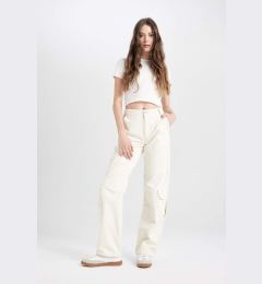 Снимка на DEFACTO Gabardine Trousers Straight Fit Cargo Pocket Normal Waist Straight Leg