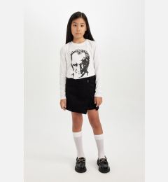 Снимка на DEFACTO Girl Buttoned Gabardine Black Shorts Skirt