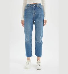 Снимка на DEFACTO Mary Vintage Straight Fit High Waist Cut-Off Ankle Length Jean Washed Trousers