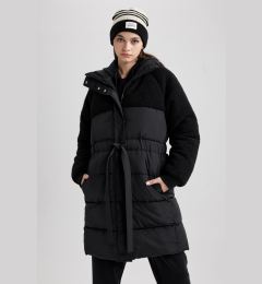 Снимка на DEFACTO Oversize Wide Cut Faux Für Detailed Quilted Puffer Coat Parka