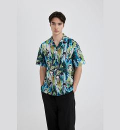 Снимка на DEFACTO Oversize Wide Cut Open Collar Patterned Cotton Short Sleeve Shirt