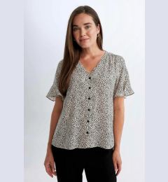 Снимка на DEFACTO Regular Fit V Neck Short Sleeve Shirt