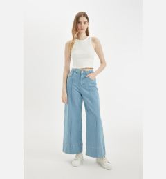 Снимка на DEFACTO Short Wide Leg High Waist Ankle Length Jean Washed Trousers