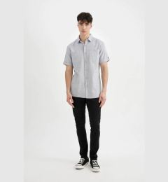 Снимка на DEFACTO Slim Fit Slim Fit Poplin Short Sleeve Shirt