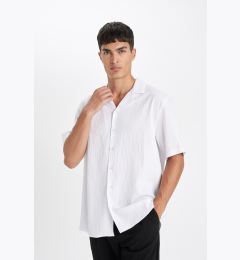 Снимка на DEFACTO White Relax Fit Relaxed Fit Polo Collar Crinkle Short Sleeve Shirt