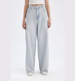 Снимка на DEFACTO Wide Baggy Fit Extra Wide Mold Normal Waist Extra Wide Leg Jean Washed Trousers