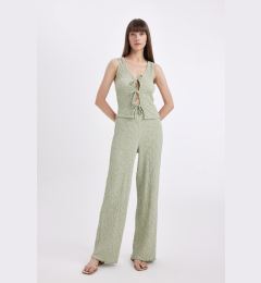 Снимка на DEFACTO Wide Leg Elastic Waist Basic Plain Crepe Trousers