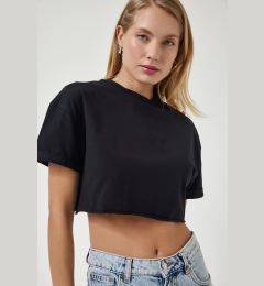 Снимка на Happiness İstanbul Women's Black Crew Neck Basic Crop Knitted T-Shirt