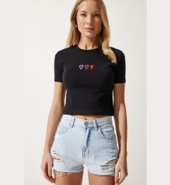 Снимка на Happiness İstanbul Women's Black Heart Embroidered Crop Knitted T-Shirt