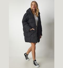 Снимка на Happiness İstanbul Women's Black Oversized Down Jacket with a Hoodie