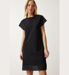 Снимка на Happiness İstanbul Women's Black Scalloped Knitted Dress