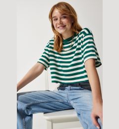 Снимка на Happiness İstanbul Women's Dark Green Crew Neck Striped Crop Knitted T-Shirt