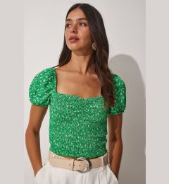 Снимка на Happiness İstanbul Women's Green Floral Gathered Carmen Collar Crop Knit