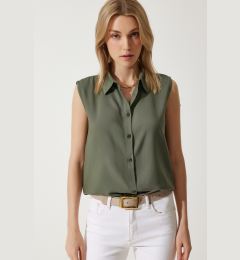 Снимка на Happiness İstanbul Women's Khaki Sleeveless Viscose Shirt