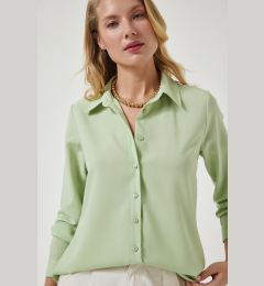 Снимка на Happiness İstanbul Women's Light Green Soft Textured Basic Shirt