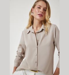 Снимка на Happiness İstanbul Women's Mink Soft Textured Basic Shirt