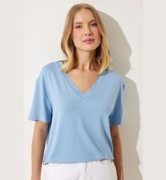 Снимка на Happiness İstanbul Women's Sky Blue V-Neck Basic Viscose Knitted T-Shirt