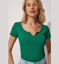 Снимка на Happiness İstanbul Women's Vibrant Green Sweetheart Neck Corduroy Crop Knitted Blouse