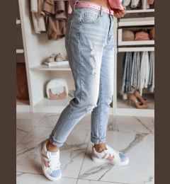 Снимка на Spodnie damskie jeansowe mom fit DEMILOVE niebieskie Dstreet