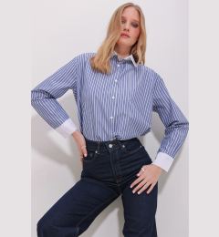 Снимка на Trend Alaçatı Stili Women's Blue Collar And Cuff Garnish Striped Woven Oversize Shirt