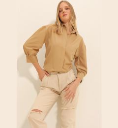 Снимка на Trend Alaçatı Stili Women's Dark Beige Balloon Sleeve Basic Poplin Shirt