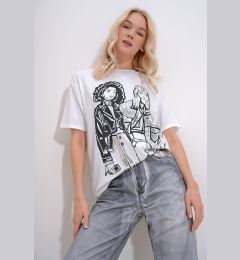 Снимка на Trend Alaçatı Stili Women's White Crew Neck Foil Printed T-Shirt