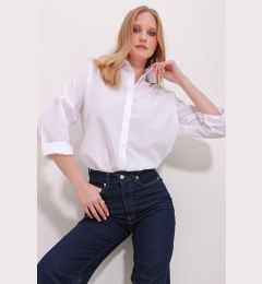 Снимка на Trend Alaçatı Stili Women's White Cuffed Cotton Basic Shirt