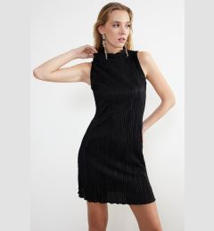 Снимка на Trendyol Black A-Cut Lined Pleated Knitted Short Elegant Evening Dress