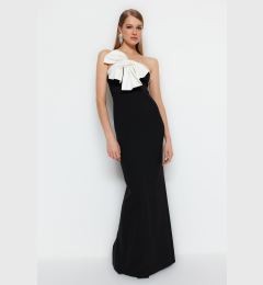 Снимка на Trendyol Black and White Lined Woven Long Evening Evening Dress