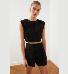 Снимка на Trendyol Black Basic Shorts & Bermuda