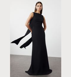 Снимка на Trendyol Black Body-fitting Woven Long Elegant Evening & Graduation Dress