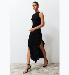 Снимка на Trendyol Black Bodycone Zero Sleeve Slit Ruffle Detailed Flexible Thick Sandy Maxi Pencil Dress