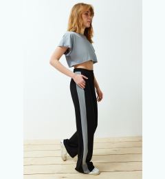 Снимка на Trendyol Black Color Blocked Straight Cut Stretch Trousers