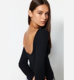 Снимка на Trendyol Black Decollete Fitted/Situated Ribbed Stretch Knitted Blouse