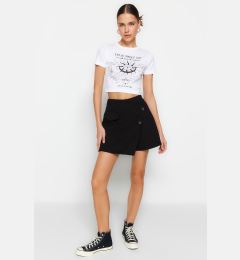 Снимка на Trendyol Black Denim Shorts Skirt with Pockets and Buttons