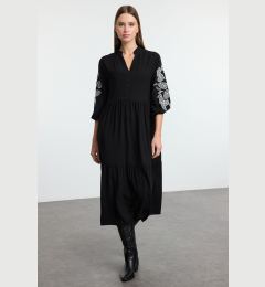 Снимка на Trendyol Black Embroidered Wide Cut Midi Woven Dress