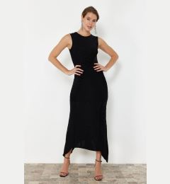 Снимка на Trendyol Black Fitted Woven Evening Dress