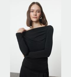 Снимка на Trendyol Black Gathered/Draped Detailed Fitted/Body-Smoothing Long Sleeve Flexible Knitted Blouse