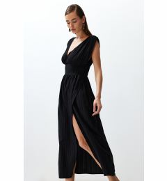 Снимка на Trendyol Black Maxi Woven Slit Beach Dress