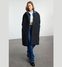 Снимка на Trendyol Black Oversize Belted Long Quilted Puffer Coat