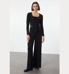 Снимка на Trendyol Black Pleated Detail Wide Leg Trousers